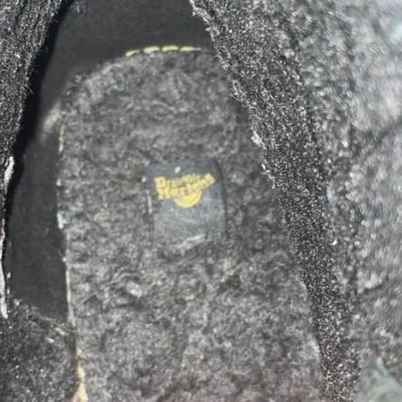 Dr Martens boots - Like NEW (Unisex) - Picture 6 of 6